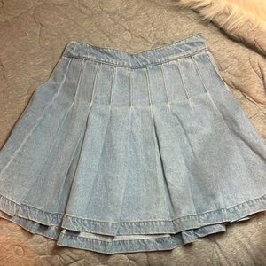Denim pleated skirt